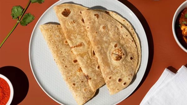 వాస్తు ప్రకారం ఇంట్లో చపాతీలను లెక్కపెట్టి చేస్తే పరమ దరిద్రం