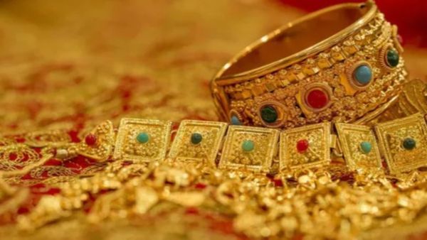 పాతాళానికి పసిడి రేట్లు