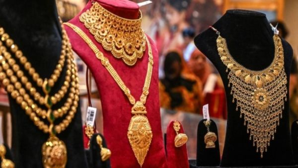 బంగారం ధరల్లో భారీ పతనం