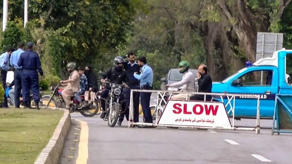 అమెరికా ఆధీనంలో పాకిస్తాన్ రాజధాని