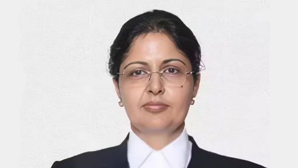  ఏపీ హైకోర్టు తొలి మహిళా చీఫ్ జస్టిస్ గా లీసా గిల్.. చంద్రబాబు, జగన్ అభినందనలు.. 