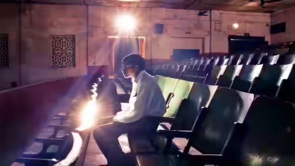 కెరీర్ లోనే ఫస్ట్ ప్లాఫ్.. ఎలా తట్టుకుంటున్నావ్ అన్నా..!!