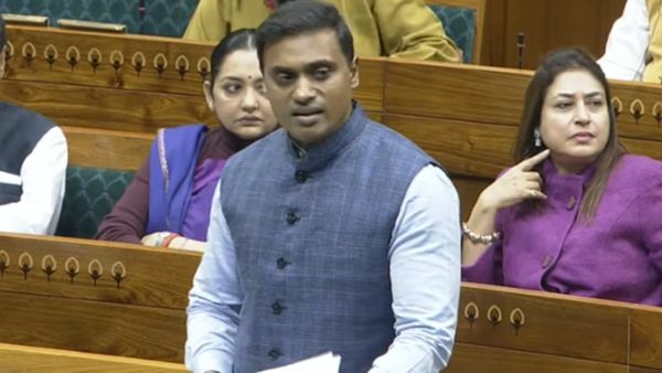 అమరావతి బిల్లు పై పార్లమెంట్ లో వైసీపీ బిగ్ ట్విస్ట్..!!