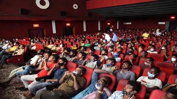 రెండు వారాల్లోనే రూ. 200 కోట్లా.. నువ్ మామూలోడివి కాదన్నా..!