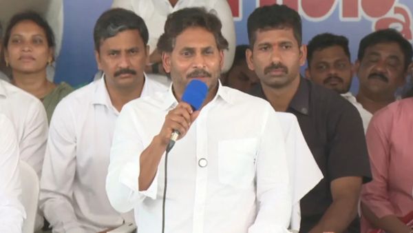 జగన్ మరో మెడికల్ కాలేజీల తరహా వార్నింగ్..!!