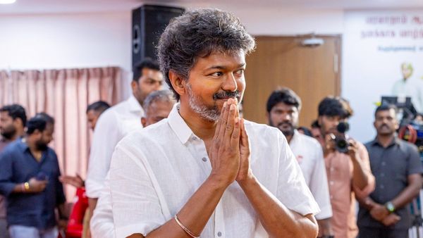 విజయ్ తో పాటు ప్రమాణ స్వీకారం చేసేది వీళ్లే- ఆమెకు అనుకోని ఛాన్స్