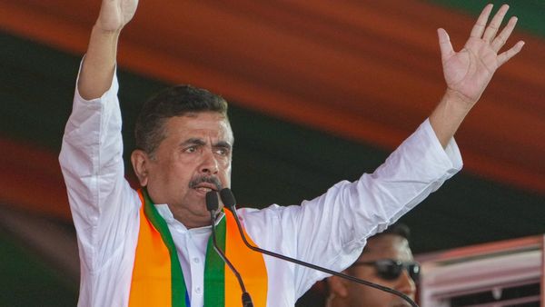 బెంగాల్ సీఎం రేసులో ఉన్నది వీళ్లే