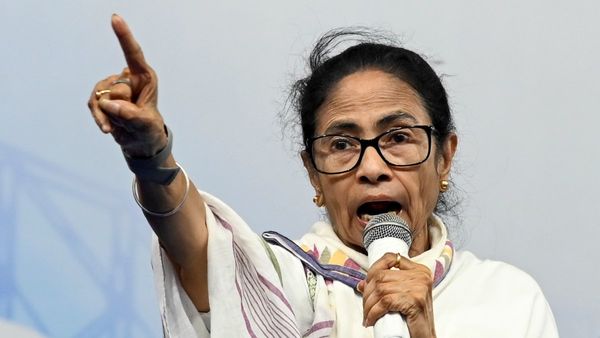 తృణమూల్ కు వచ్చే సీట్లు ఎన్నో వెల్లడించిన మమత బెనర్జీ 