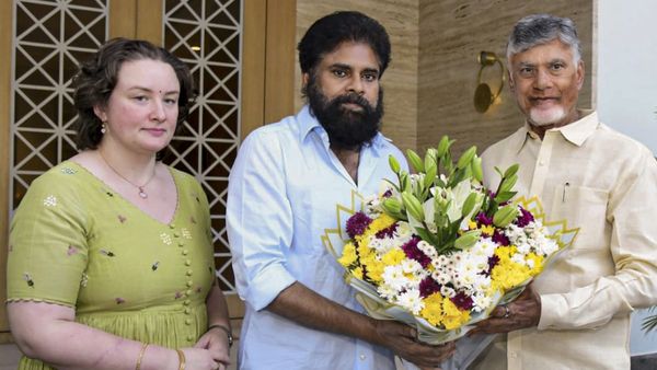 పవన్ సర్జరీ వెనుక అసలు కారణం ఇదే.. వెలుగులోకి మరో ఆరోగ్య సమస్య!