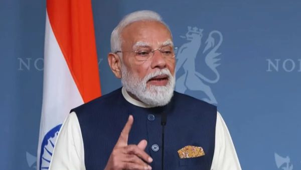 యుద్ధం అన్నింటికీ పరిష్కారం కాదు: ప్రధాని మోదీ కీలక వ్యాఖ్యలు