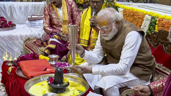 సోమనాథుని సాక్షిగా 75 ఏళ్ల పండగ, విధ్వంసం నుంచి సృష్టి వైపు!
