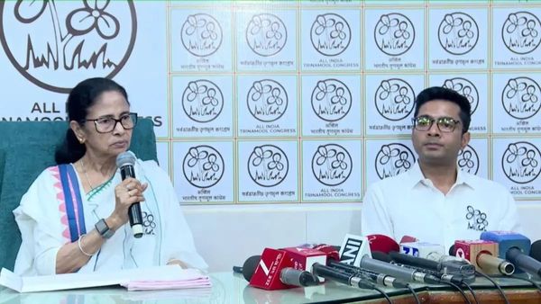 ఫలితాలకు ముందే మమత కు బిగ్ షాక్, ఇక తప్పదు..!!