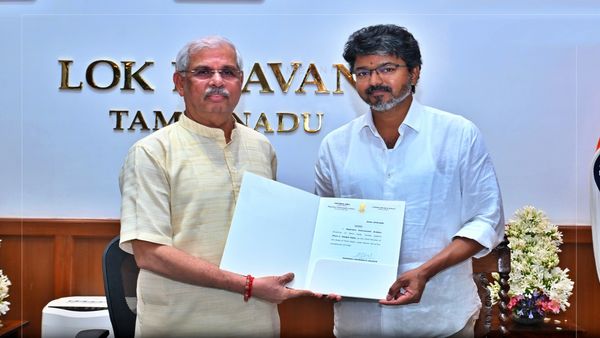 విజయ్ కేబినెట్ ఇదే..! హోం మంత్రి ఎవరంటే..?