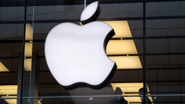 ‘ఫోల్డబుల్ ఐఫోన్‌’ వివరాలు లీక్ చేసుకున్న Apple.!