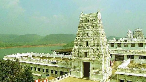 దేవాదాయశాఖ రెండేళ్ల ప్రోగ్రెస్ రిపోర్ట్.. ఆ ఆలయాలకు రూ.813 కోట్లు