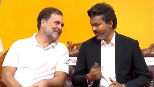  విజయ్ మార్క్ నిర్ణయం, మిత్రపక్షాలకు షాక్.. ఢిల్లీ కేంద్రంగా..!!