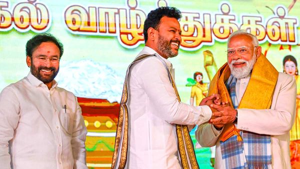 కిషన్ రెడ్డి, రామ్మోహన్ కు కొత్త శాఖలు- తెలుగు రాష్ట్రాల నుంచి ఇన్.. అవుట్..!?