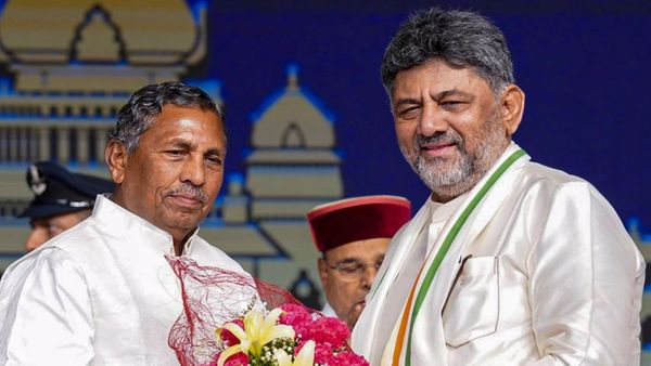 కర్ణాటక మంత్రివర్గంలో ముసలం, రామలింగారెడ్డి బాటలో మరో సీనియర్ మంత్రి..!!