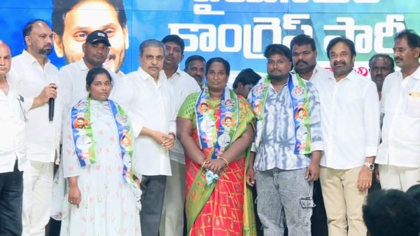 పొన్నూరులో టీడీపీకి వైఎస్సార్సీపీ బిగ్ షాక్.. ! స్థానిక ఎన్నికల వేళ ..!