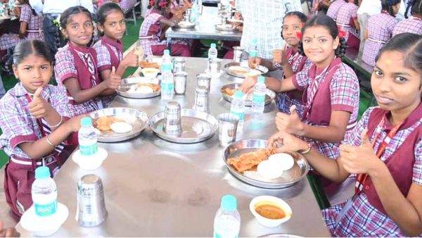 ఈ నెల 15 నుండి పాఠశాలలు, కళాశాలల విద్యార్థులకు పండుగే!
