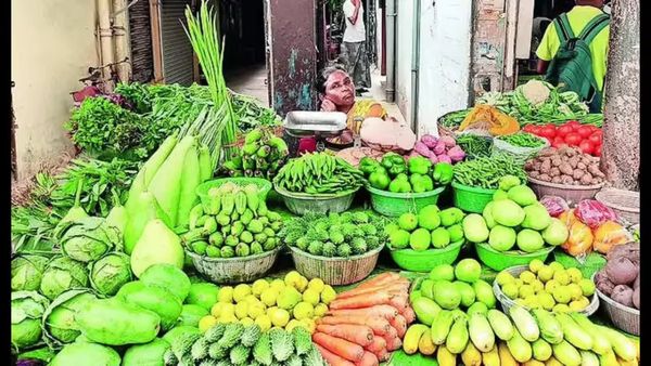 భగ్గుమంటున్న కూరగాయల ధరలు.. సామాన్యులు కుదేలు.. ఈ పరిస్థితుల వెనుక 
