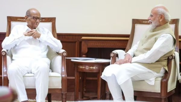 పట్టు బిగిస్తున్న వేళ కాంగ్రెస్ కు ప్రధాని మోదీ మాస్టర్ స్ట్రోక్...!!