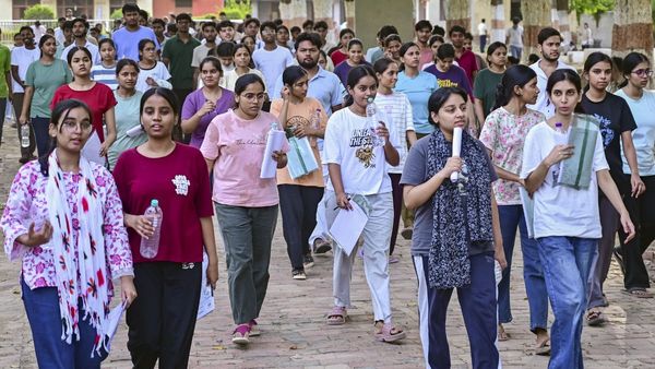 NEET కౌన్సెలింగ్‌లో భారీ మార్పులు! కాలేజీకి వెళ్లకుండానే సీటు కన్ఫర్మ్..