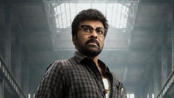 మెగాస్టార్ బర్త్ డే సెలబ్రేషన్స్ లో వైసీపీ మాజీ మంత్రి- కేక్ కట్, బెస్ట్ విషెస్