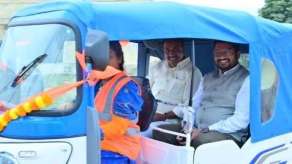 స్త్రీనిది ద్వారా మహిళలకు మూడు లక్షల రూపాయల వరకు రుణాలు.. ఇక దూసుకుపొండి!