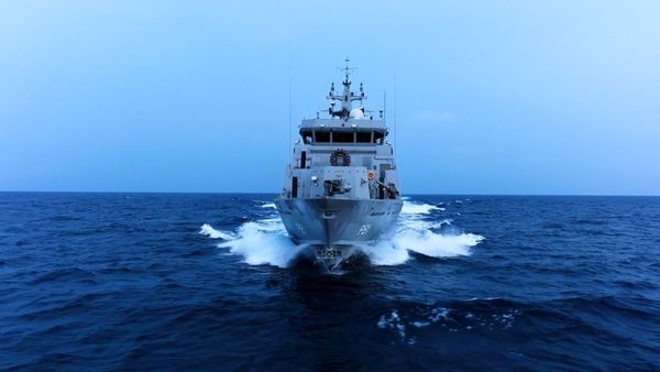 Indian Navy సరికొత్త డ్రోన్ ప్లాన్! ఏకంగా వెయ్యి కిలోమీటర్ల దూరం వెళ్లి చంపేస్తాయ్ 