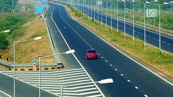 హైదరాబాద్- విశాఖ మధ్య తగ్గనున్న 56 కిమీ దూరం: గ్రీన్​ ఫీల్డ్ హై వే షురూ..!!