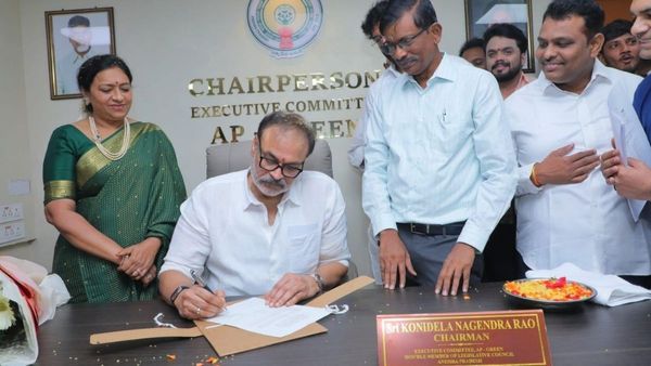కేబినెట్ హోదాతో నాగబాబు బోణి! ఛార్జ్ తీసుకున్న వేళ పవన్ ప్రత్యేక శుభాకాంక్షలు
