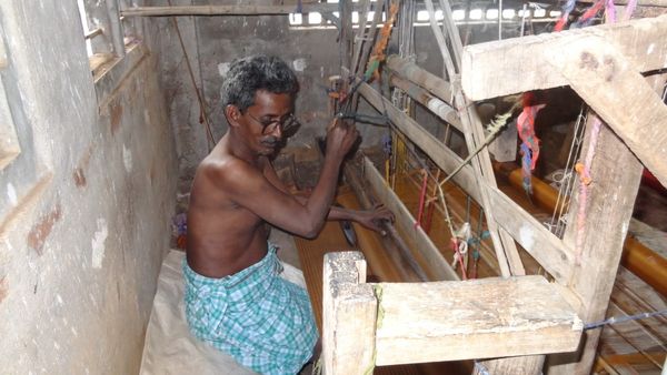 రూపాయి కట్టకుండానే రూ.5లక్షల బీమా, దరఖాస్తులు 18వరకే .. త్వరపడండి!