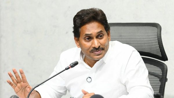 ఏపీలో 74 రోజులుగా ఇంత జరుగుతున్నా..: చరిత్ర హీనులు కావొద్దు: జగన్