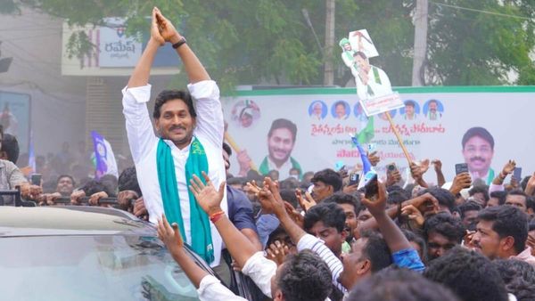 'గోదావరి' కేంద్రంగా జగన్ కొత్త స్కెచ్, అనూహ్య నిర్ణయం - కీలక మలుపు..!!