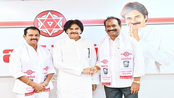 పవన్ లో సడన్ ఛేంజ్ వెనుక- మారుతున్న లెక్కలు.!!