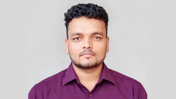 ఈ అకాల వర్షాలతో మేం నష్టపోయాం.. ఇంద్ర దేవుడిపై కేసు పెట్టిన యువకుడు