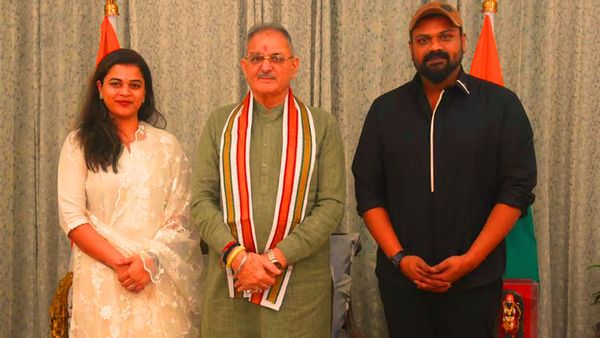 మంచు మనోజ్ - మౌనిక కొత్త ప్రయాణం: ఢిల్లీలో కీలక భేటీ..!!