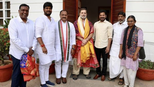 మీనాక్షీ స్థానంలో కీలక నేతకు తెలంగాణ కాంగ్రెస్ బాధ్యతలు- రాహుల్ నిర్ణయం వెనుక...!!