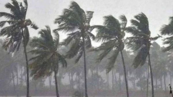 ఏపీ తీరానికి సమీపిస్తోన్న వాయుగుండం: ఈ జిల్లాల్లో వర్షాలు
