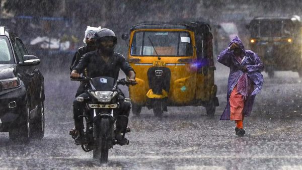 తెలంగాణాలో ఈ జిల్లాలలో వర్షాలు.. హెచ్చరిక చేసిన తీవ్ర అల్పపీడనం!