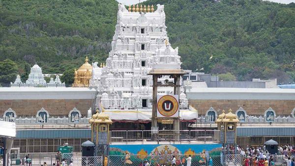 తిరుమలలో సెప్టెంబర్ నెల పొడవునా.. కోలాహలం