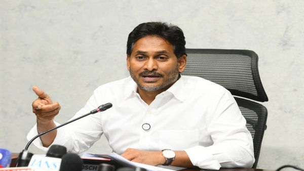 చిన్ని శ్రీను అస్త్రంగా కొత్త గేమ్, జగన్ మార్క్ ట్రీట్‌మెంట్ - కీలక పరిణామాలు...!!