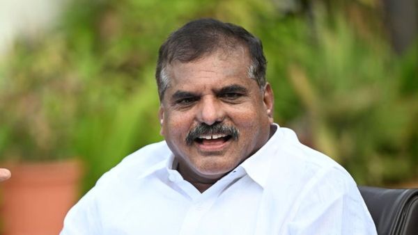 మజ్జి శ్రీను టీడీపీలో చేరిన వేళ.. వైసీపీ విస్తృత స్థాయి సమావేశంలో బొత్స