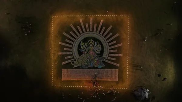 15 వేల సిమెంట్ బస్తాలతో దుర్గమ్మ రూపం.. అదానీ సిమెంట్ అద్భుత కళాఖండం
