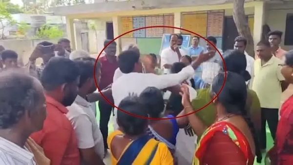 గ్రామ ప్రజల ముందే దళిత మహిళపై దాడి.. నిందితుడిపై ఎస్సీ, ఎస్టీ అట్రాసిటీ కేసు నమోదు..!