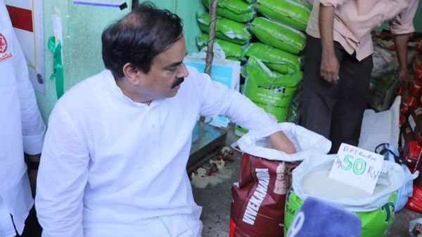ఏపీలో రూ.49, రూ.50లకే బియ్యం పంపిణీ.. ధరల టెన్షన్ కు రైతుబజార్లతో చెక్!