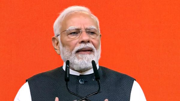 50 ఏళ్లొచ్చేంత వరకు అడవుల్లో గడిపా, పర్వతాల్లో కలియతిరిగా: ప్రధాని మోదీ ఎమోషనల్