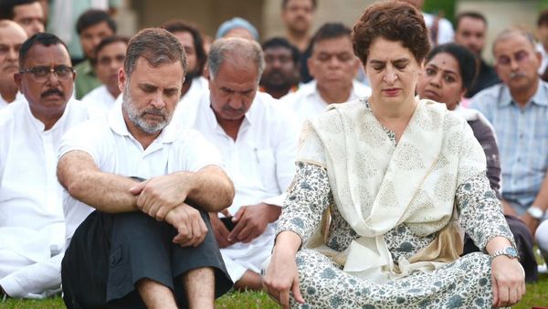 ఇండియా బ్లాక్ టాప్ గేర్: ఈ సారి నేరుగా ప్రధాని మోదీ, అమిత్ షా నివాసాల మీదికే.. !!