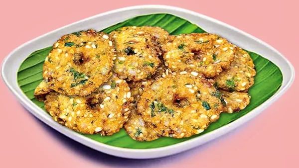 మొక్కజొన్న గారెలు- ఇలా చేస్తే మళ్ళీ మళ్ళీ తింటారు!